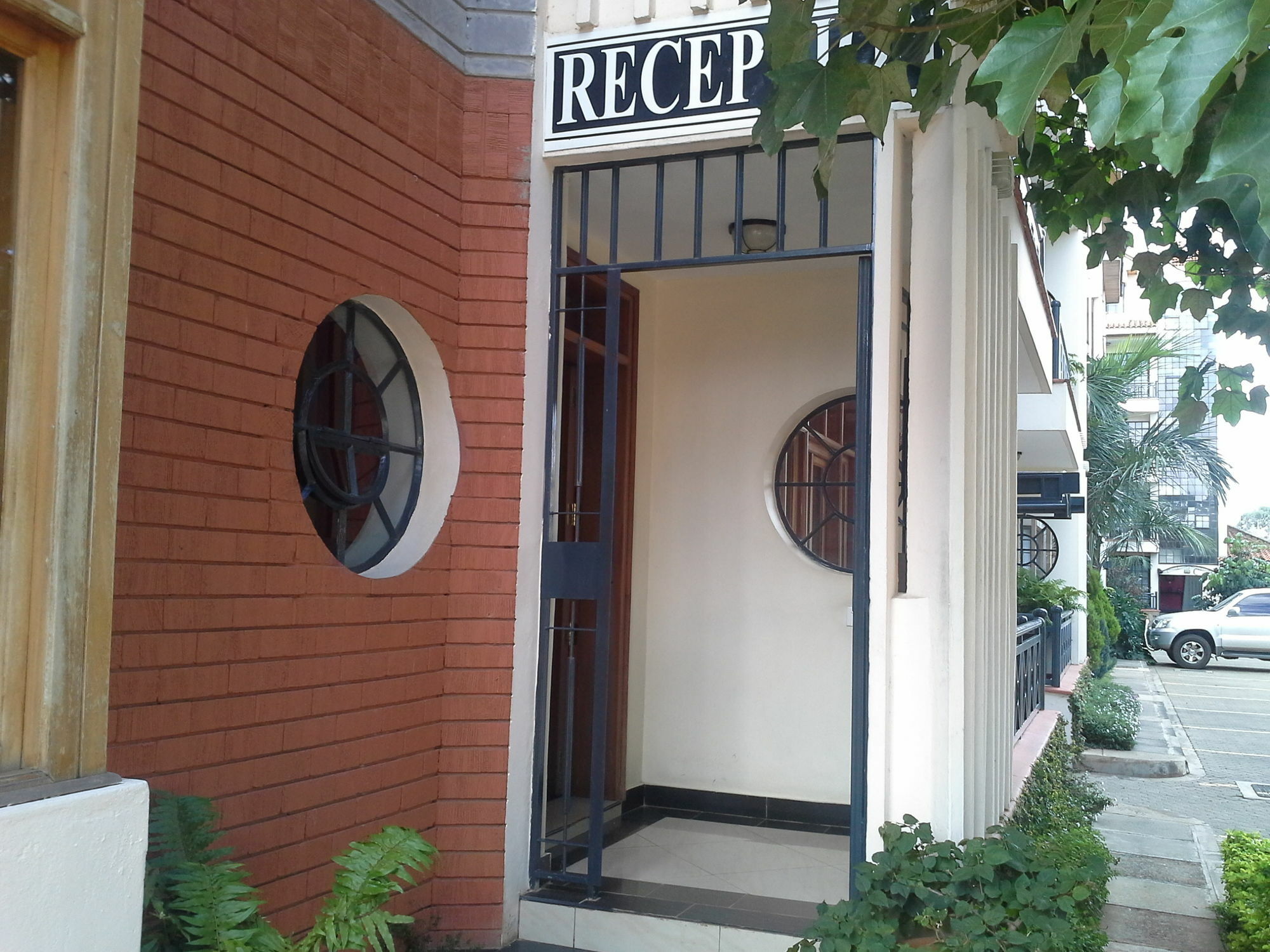 Meltonia Luxury Suites Nairobi Exterior foto